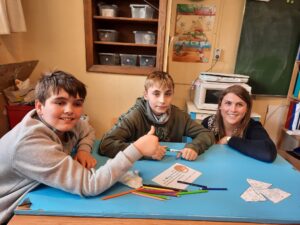 élèves et institutrice